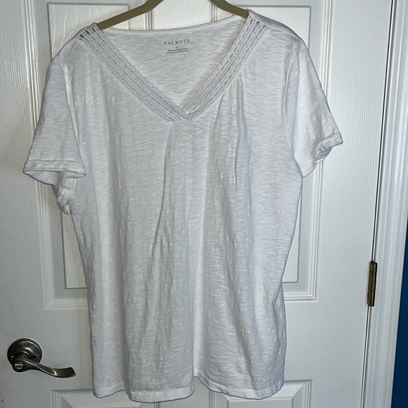 Talbots Tops - Talbots V-neck lace top short sleeve